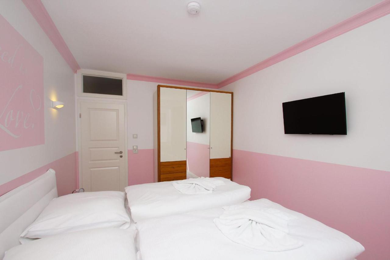 גוהרן Strandnah, Balkon, Meerblick, Sauna, Gratis Nutzung Vom Ahoi Erlebnisbad Und Sauna In Sellin - Beach House Schotstek מראה חיצוני תמונה